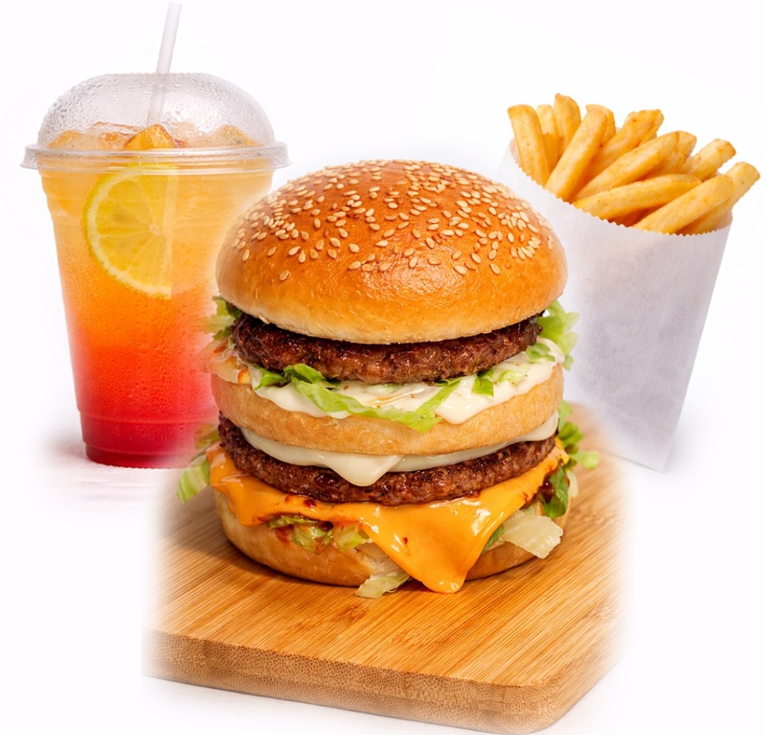 Titan Double Burger + Chips + Mocktail